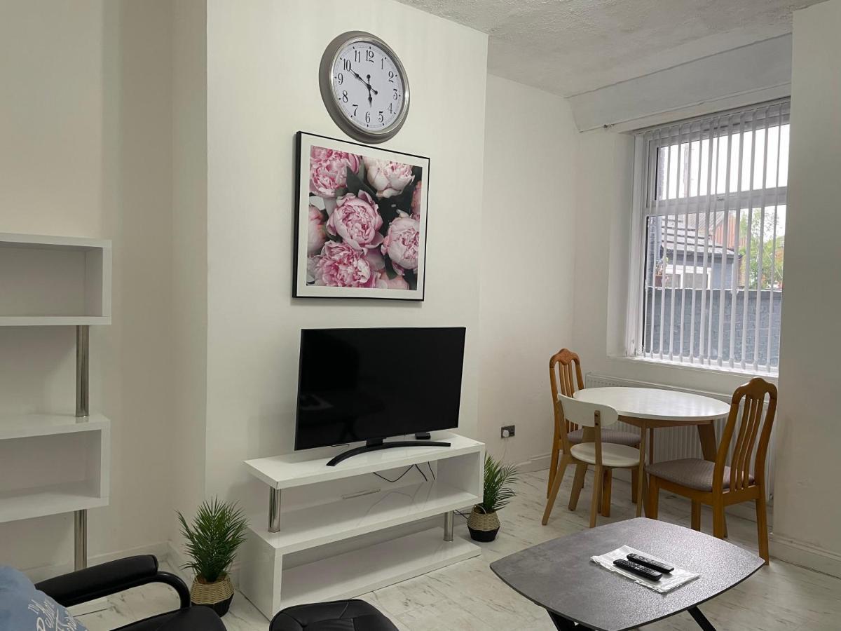 Holiday home Great House 10mins To Centre