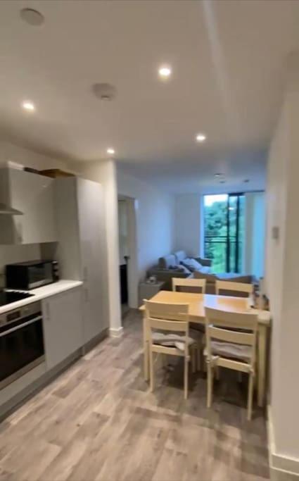 Luxury Two Bedrooms Manchester