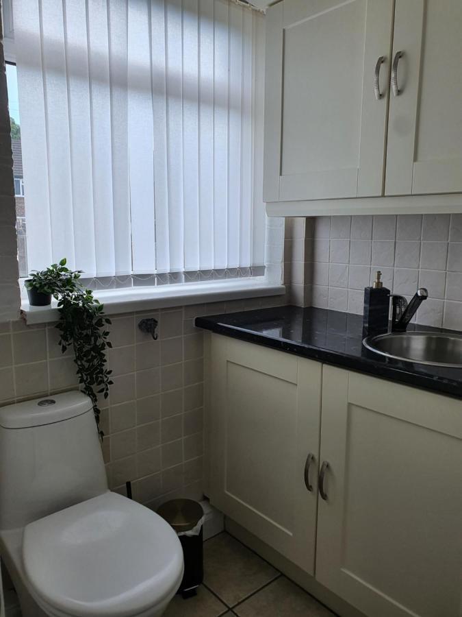 Holiday home Cheerful 3 Bedroom House With Spacious Garden