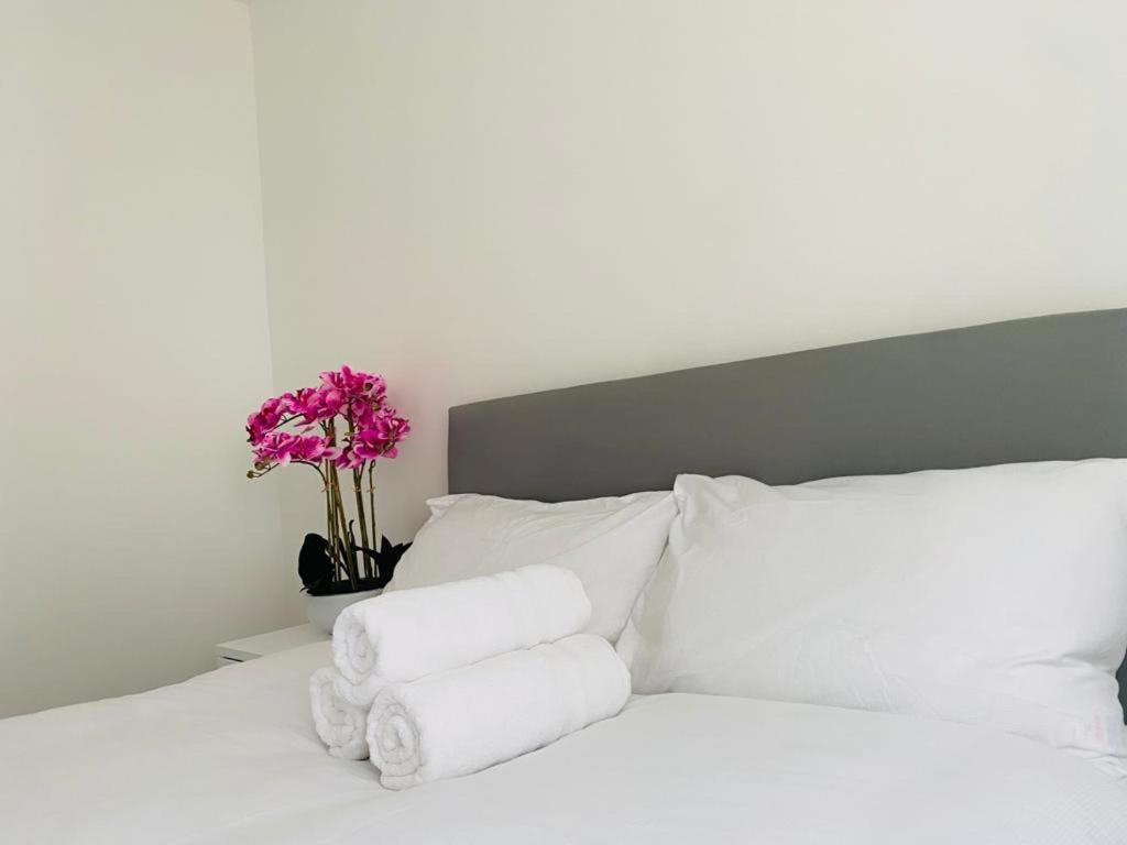 Modern, Stylish And Central Homestay