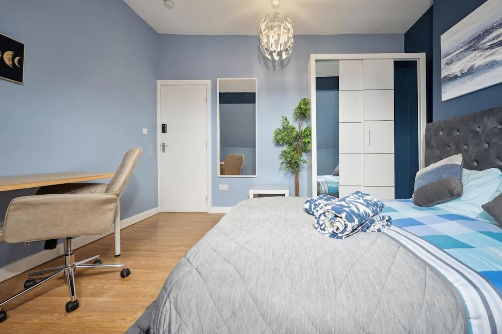 Mega Flat Near Arndale City Centre Apartment