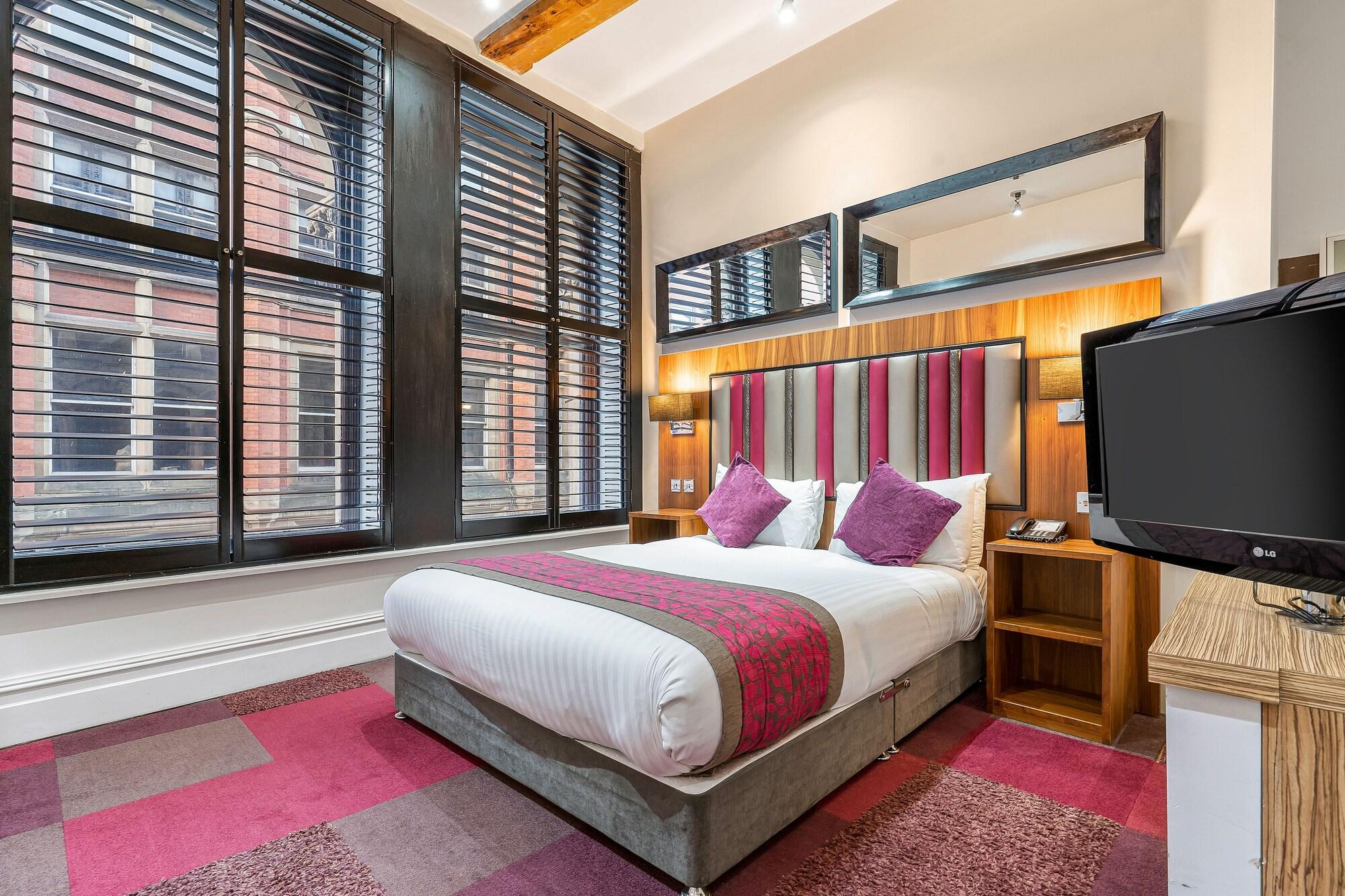 Roomzzz 4* Manchester