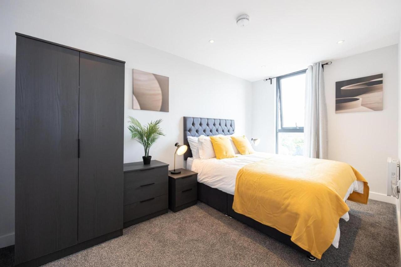 Apartment Contemporary 3 Bedrooms Manchester