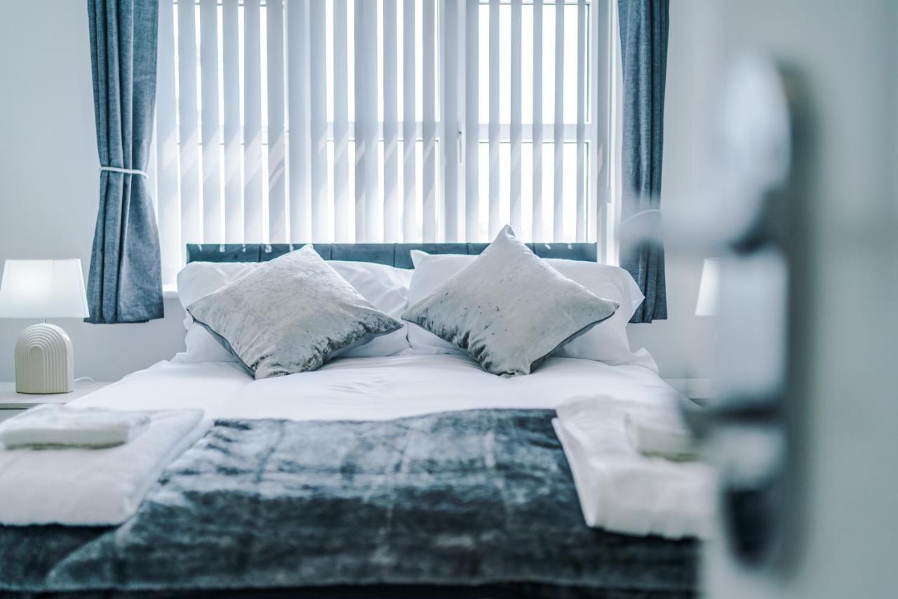 Apartment Cozy Away From In Manchester. *