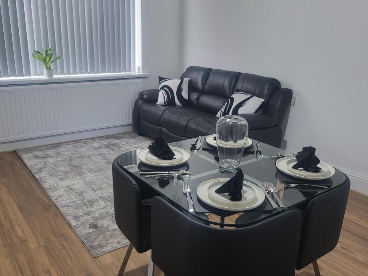 Spacious & Cosy In Apartment *