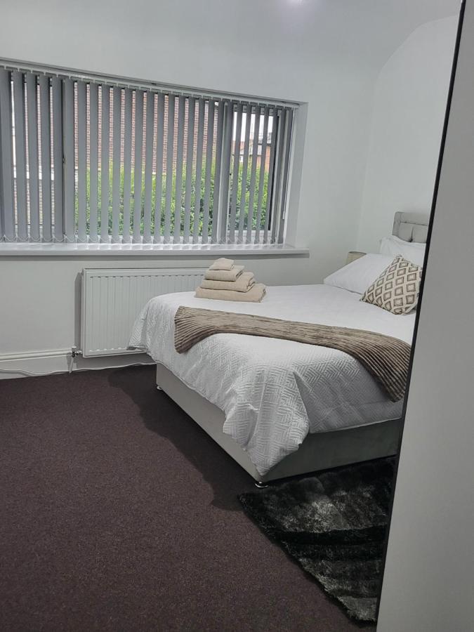 Spacious & Cosy In Apartment