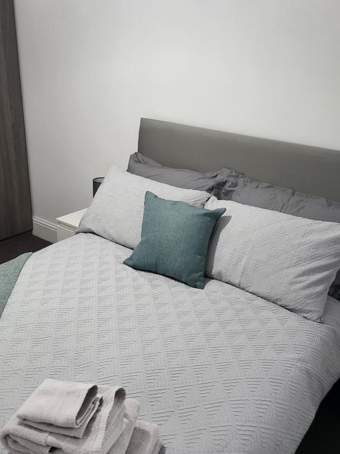 Spacious & Cosy In Apartment Manchester