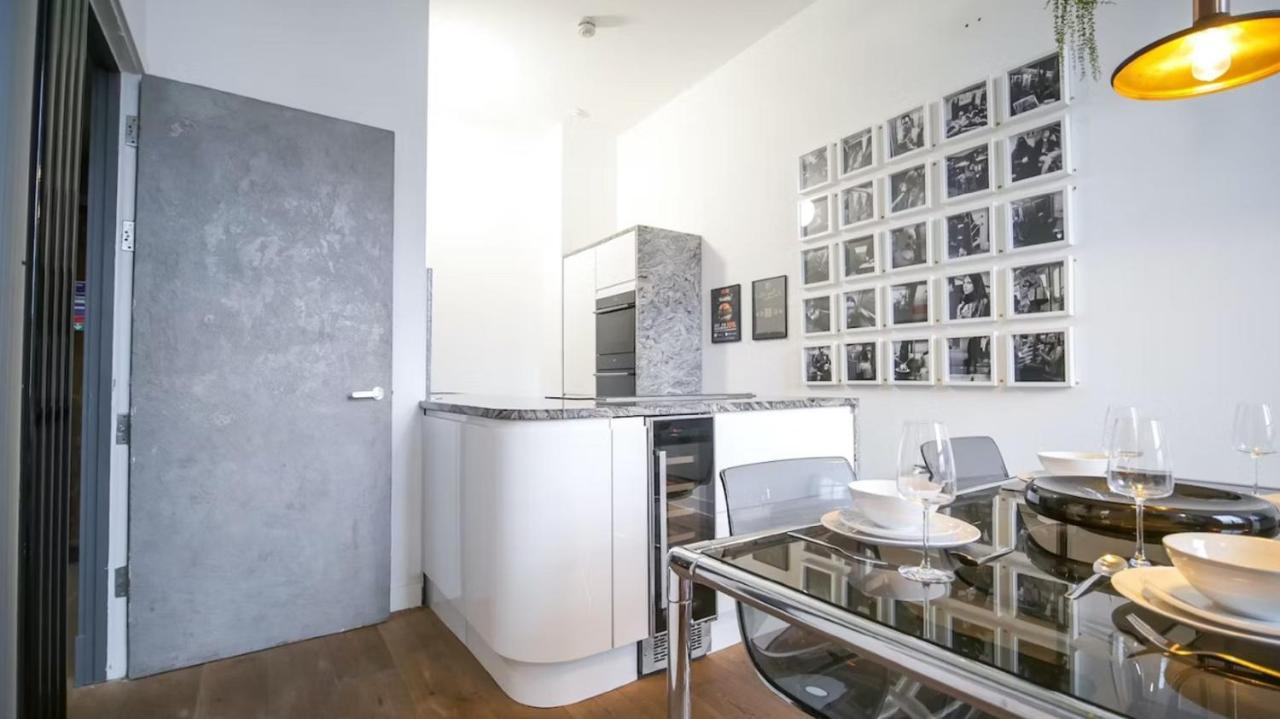 Immaculate 1-bed In