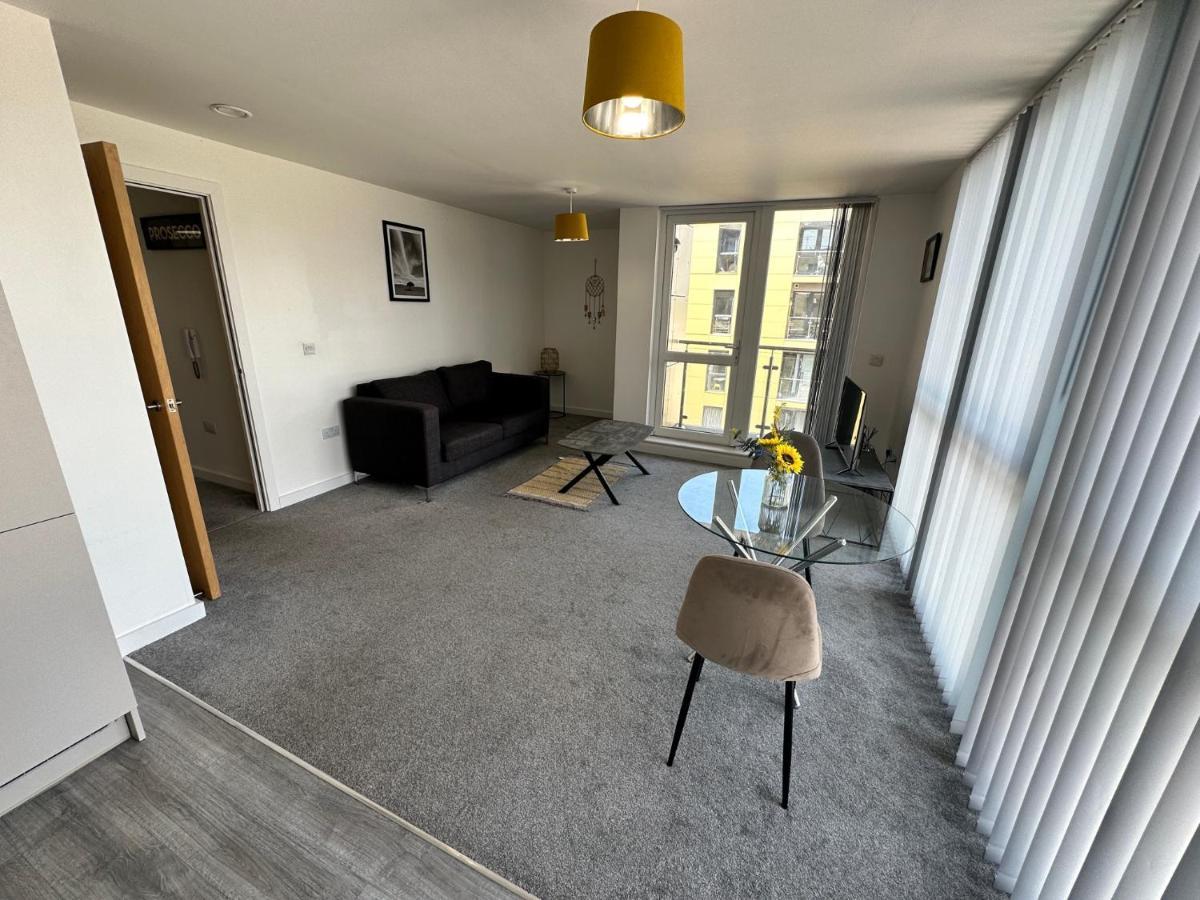 Apartment 2 Bed With Balcony, Centre