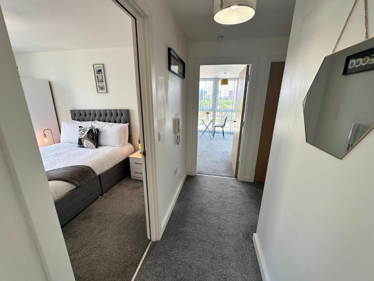 2 Bed With Balcony, Centre Manchester
