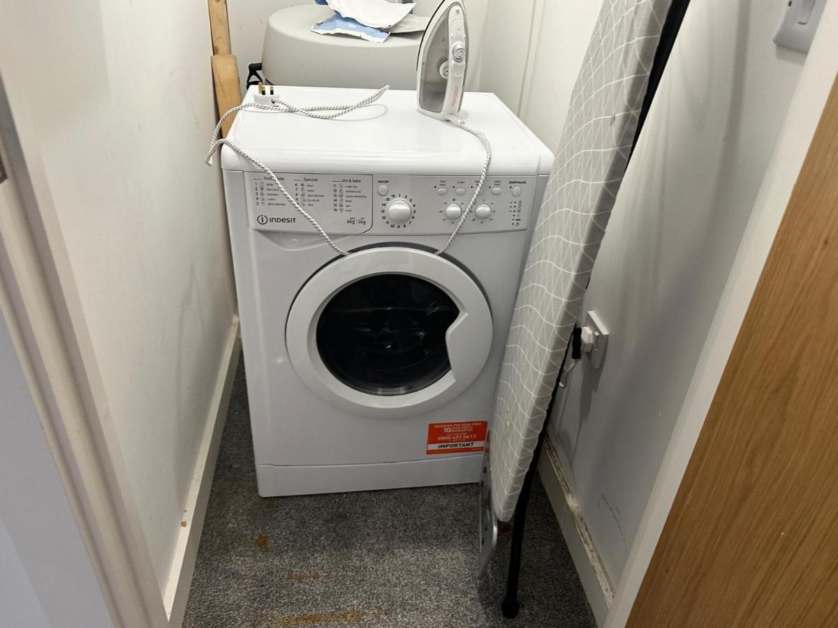 2 Bed With Balcony, Centre * Manchester