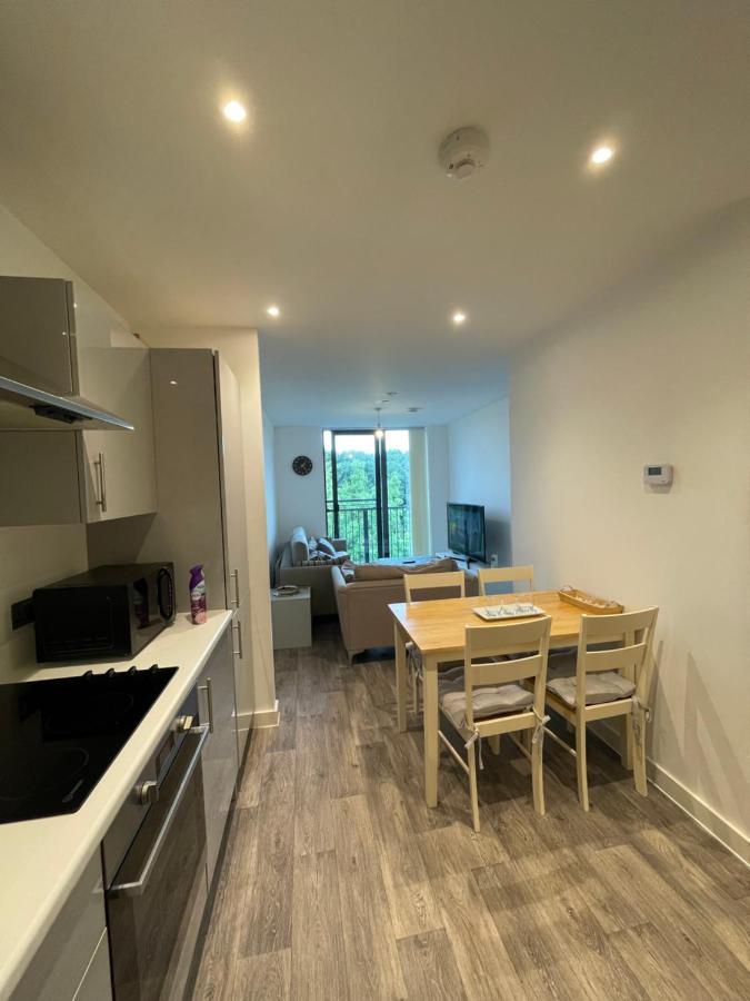 Luxury Two Bedrooms *