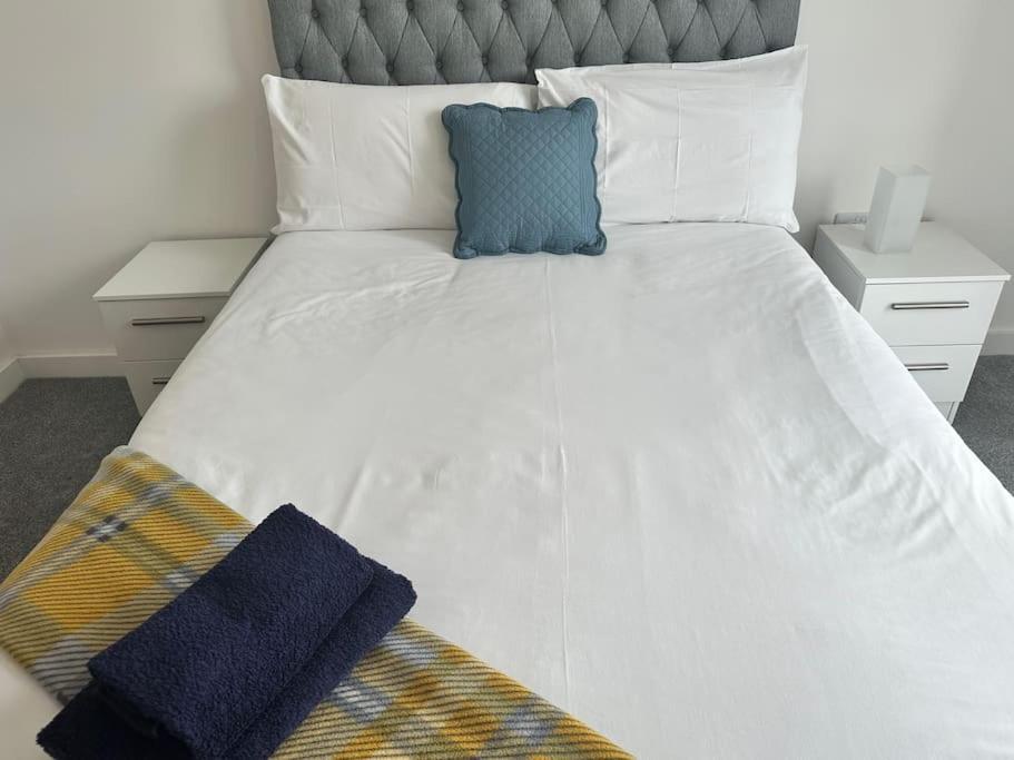 Apartment Lovely 2 Bed Mcr + Balcony *