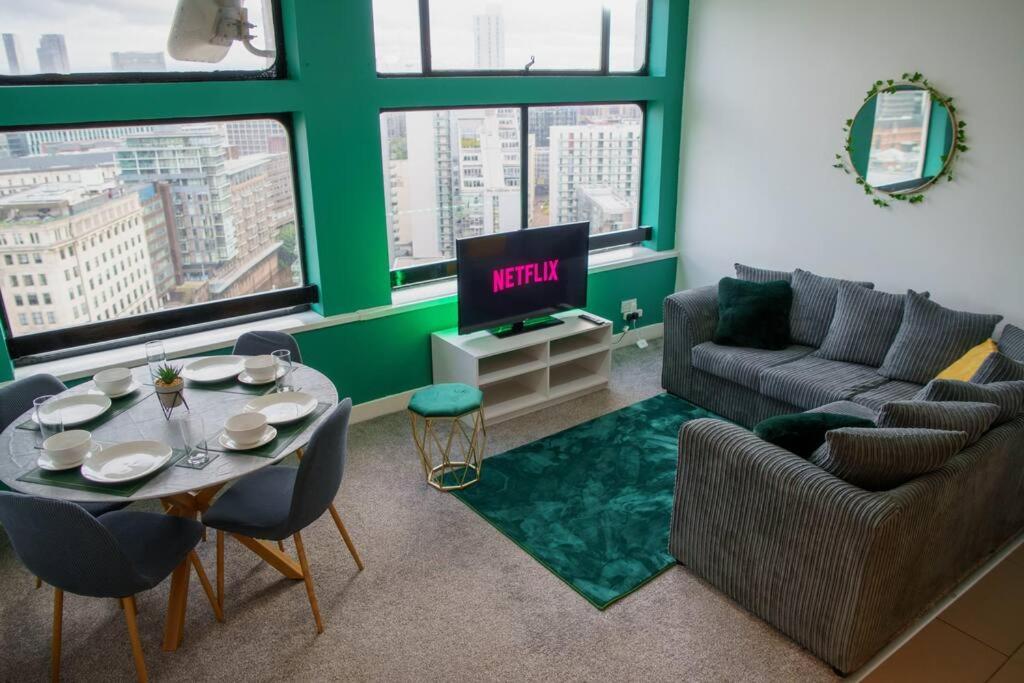 Apartment Centre Apartment, Skyline View