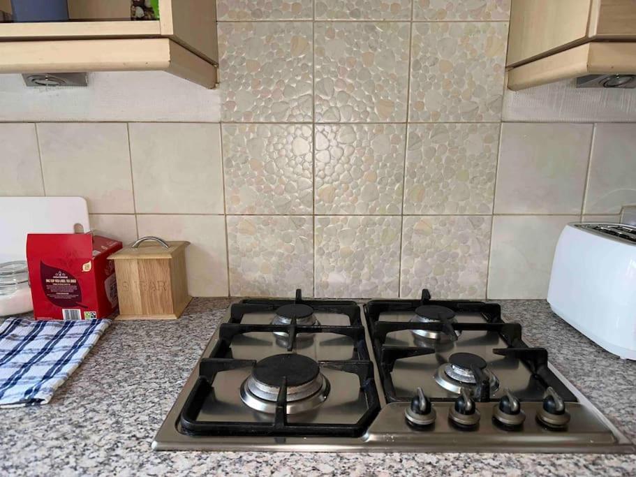 Clevedon House Apartment *