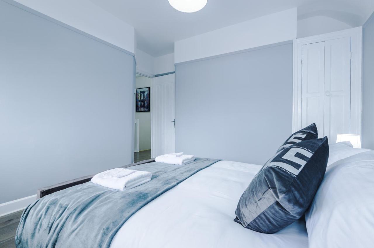 Away Apartment