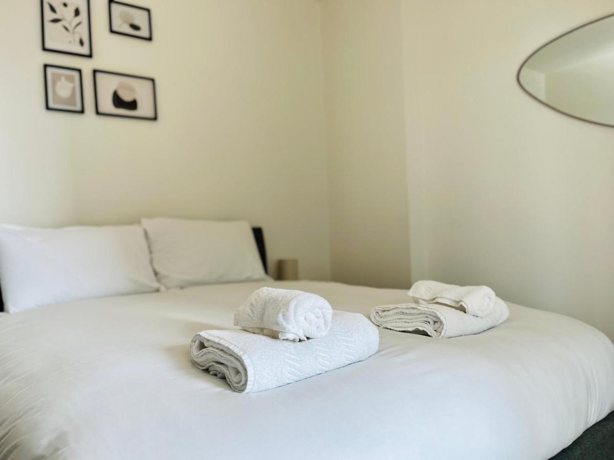 Lovely Available In Old Trafford Apartment Manchester