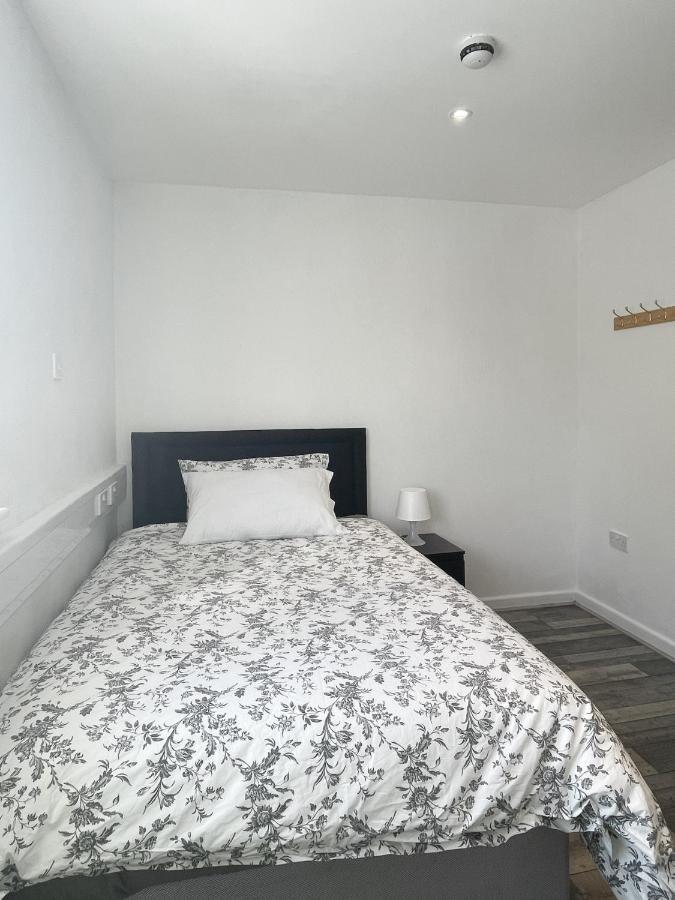 Apartment Bright, Warm & Cozy House In Harpurhey *