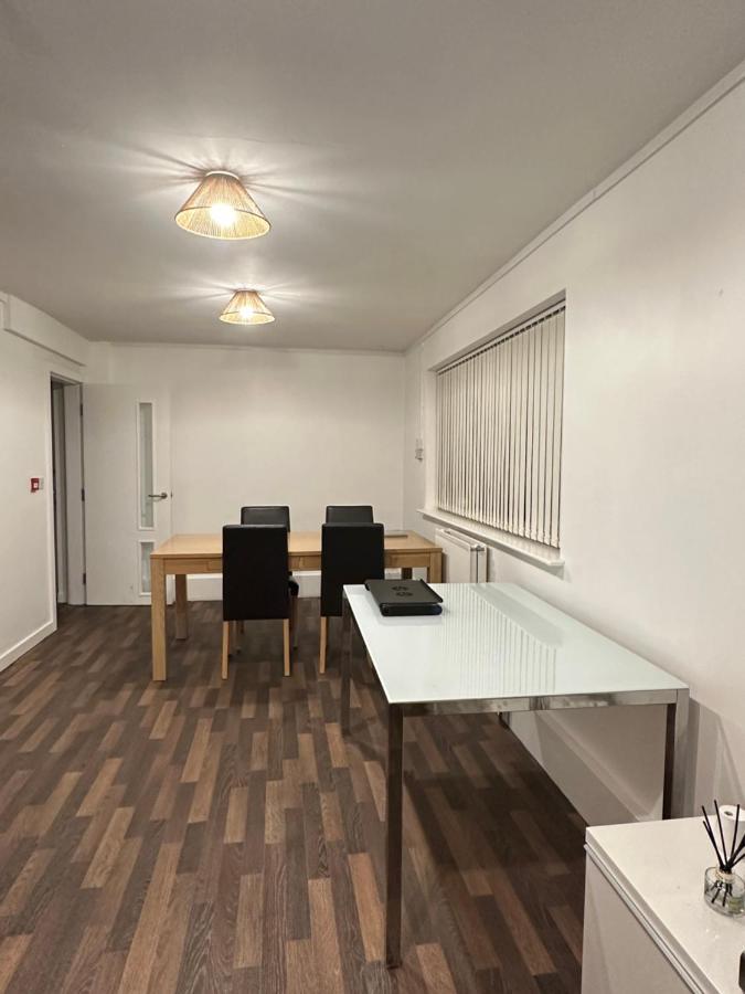 Apartment Bright, Warm & Cozy House In Harpurhey
