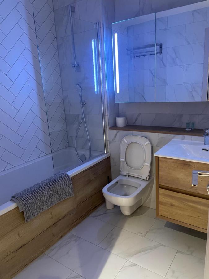 Apartment M1 Centre 3 Bed 3 Bath Luxe Penthouse *