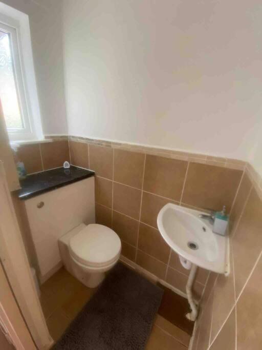 - Eccles - Business - Contractors - Families - Discounts Available Holiday home