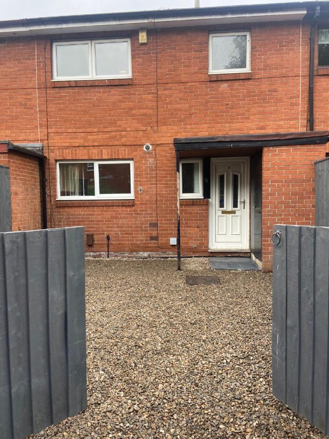 - Eccles - Business - Contractors - Families - Discounts Available Holiday home *