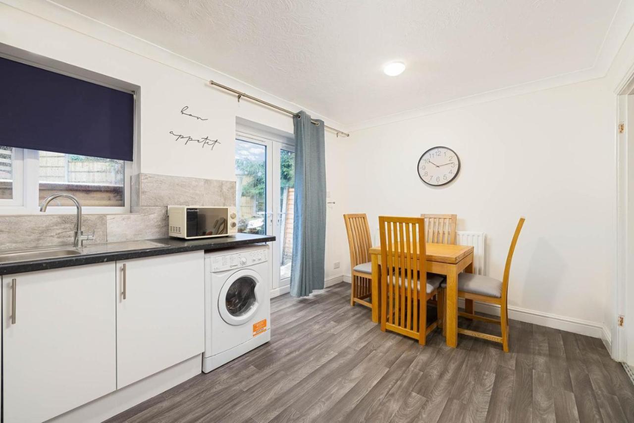 Spacious Three-bedroom House By Real Lush Properties In Plant Hill House Holiday home *