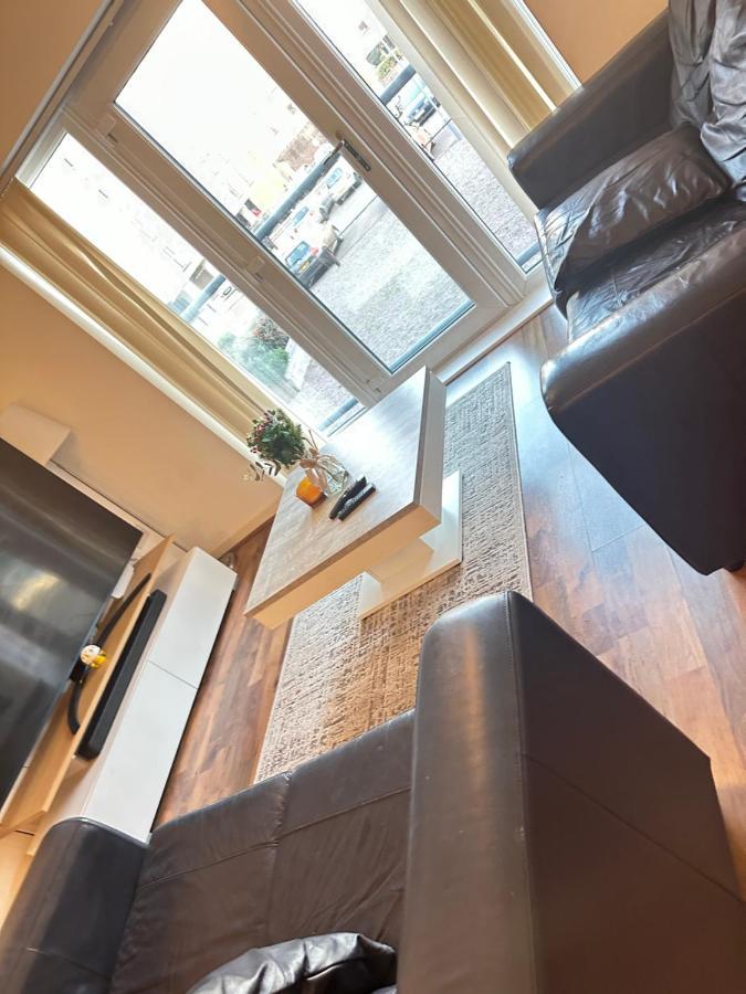 Apartment Unparalleled Convenience! Luxury *