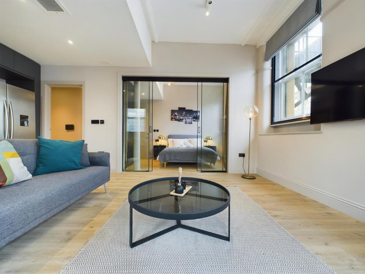 Classy 2bedroom Centre