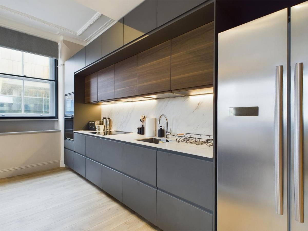 Classy 2bedroom Centre