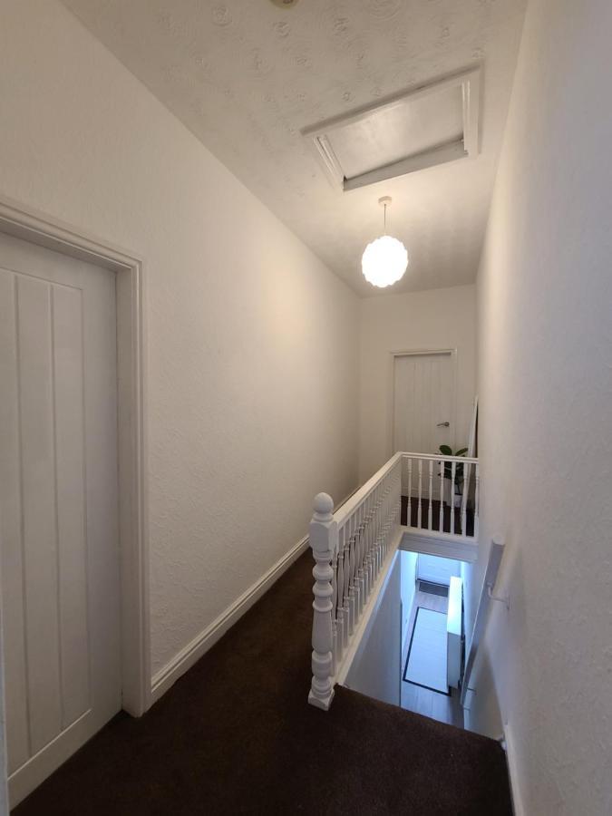 Holiday home Modern Cosy 2 Bed 2 Baths *