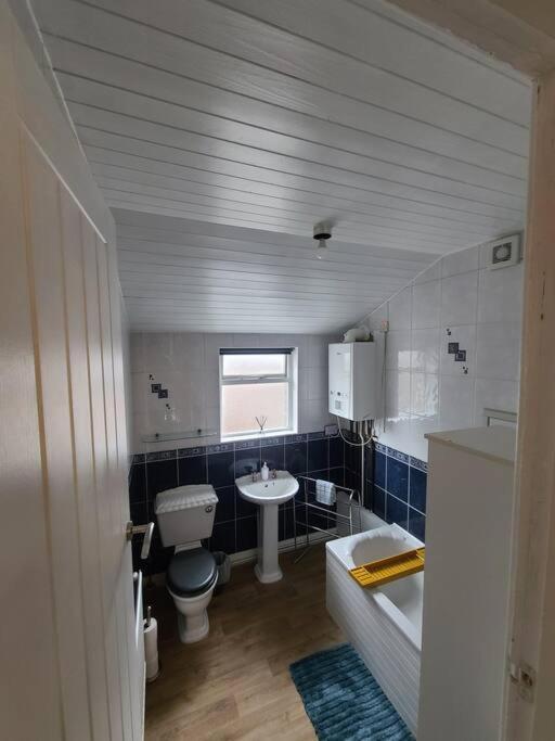 Modern Cosy 2 Bed 2 Baths *