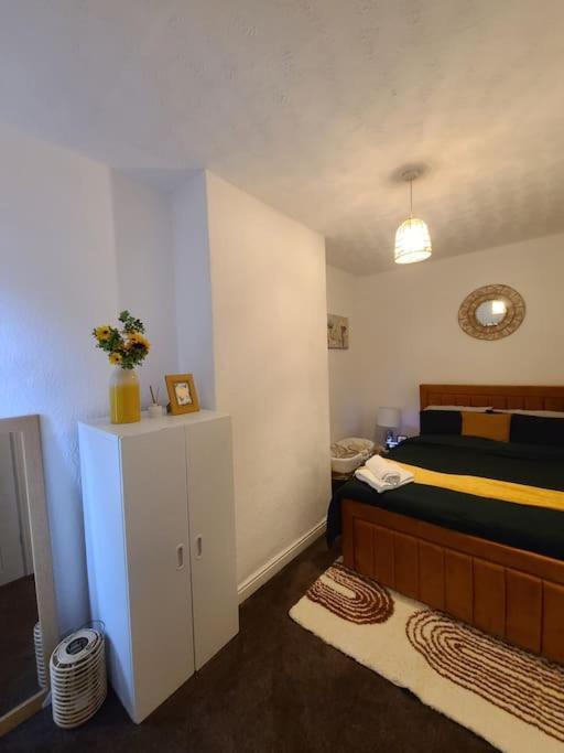 Holiday home Modern Cosy 2 Bed 2 Baths Manchester