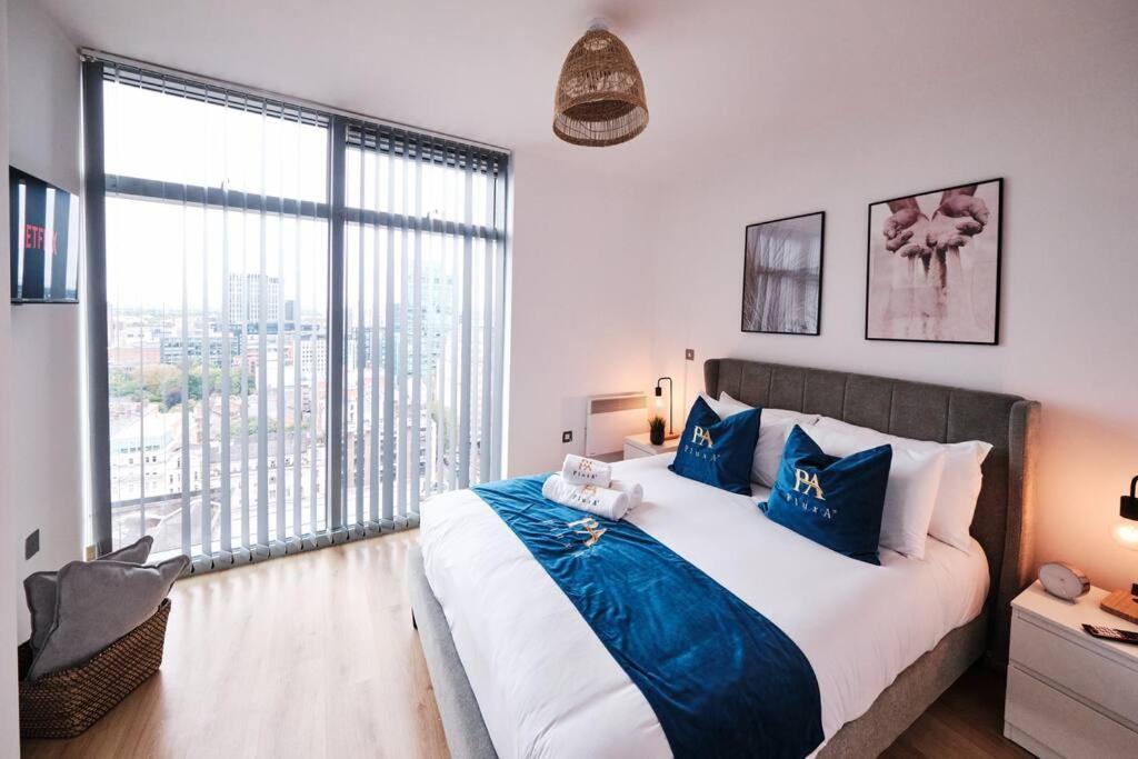 Pluxa Nordic Sky - Spacious Gem 2bed 2bath, & Free Parking *