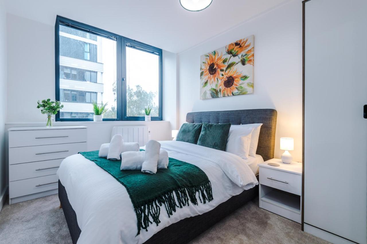 Stylish Haven: 2-bed Apartment *