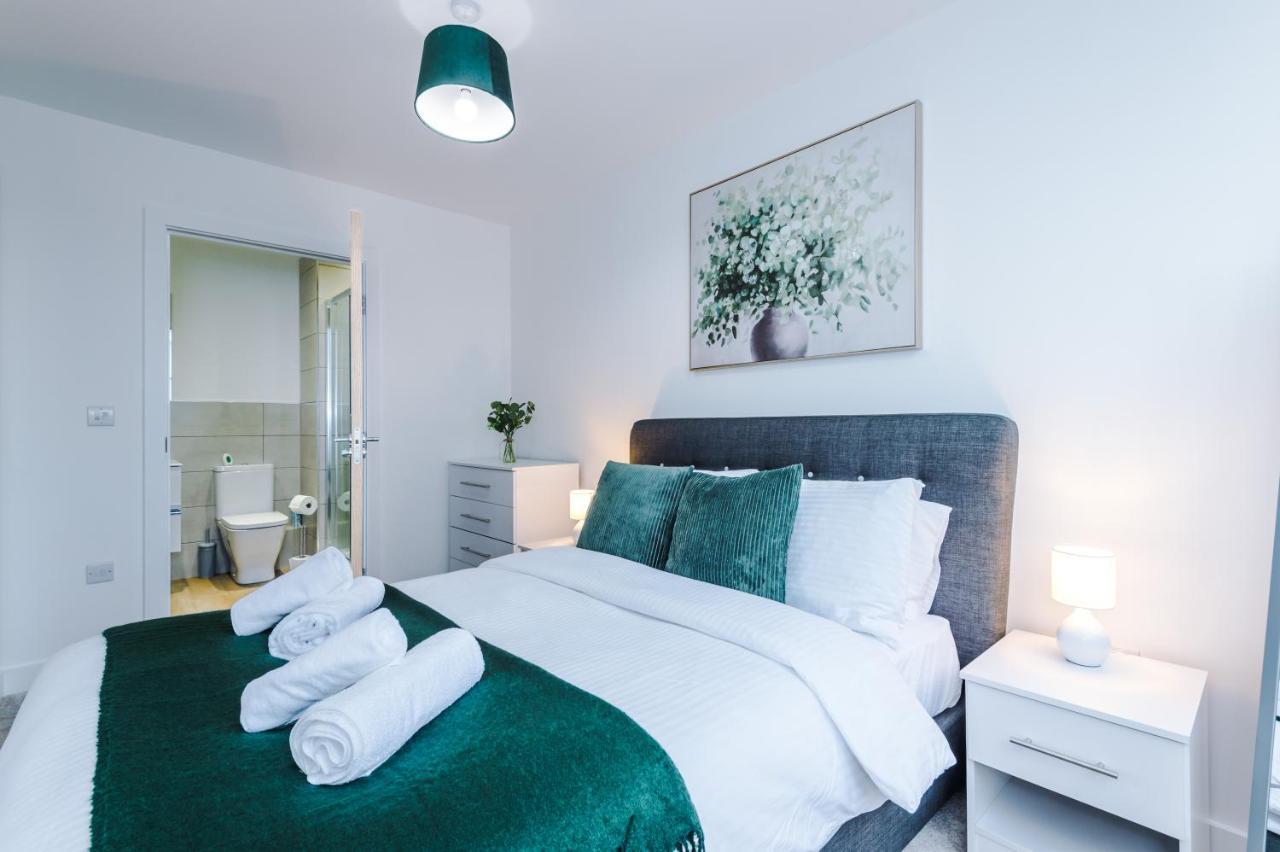 Stylish Haven: 2-bed