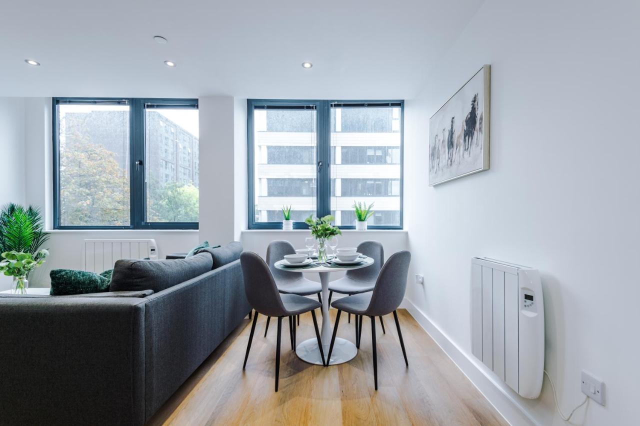 Stylish Haven: 2-bed * Manchester