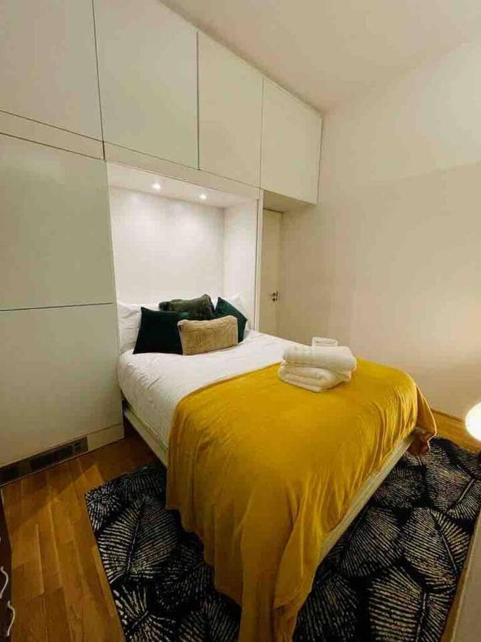 Apartment Miloe Homes ~ Old Trafford