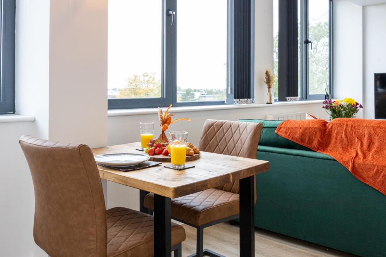 Chic Luxury Near Old Trafford Stadiums