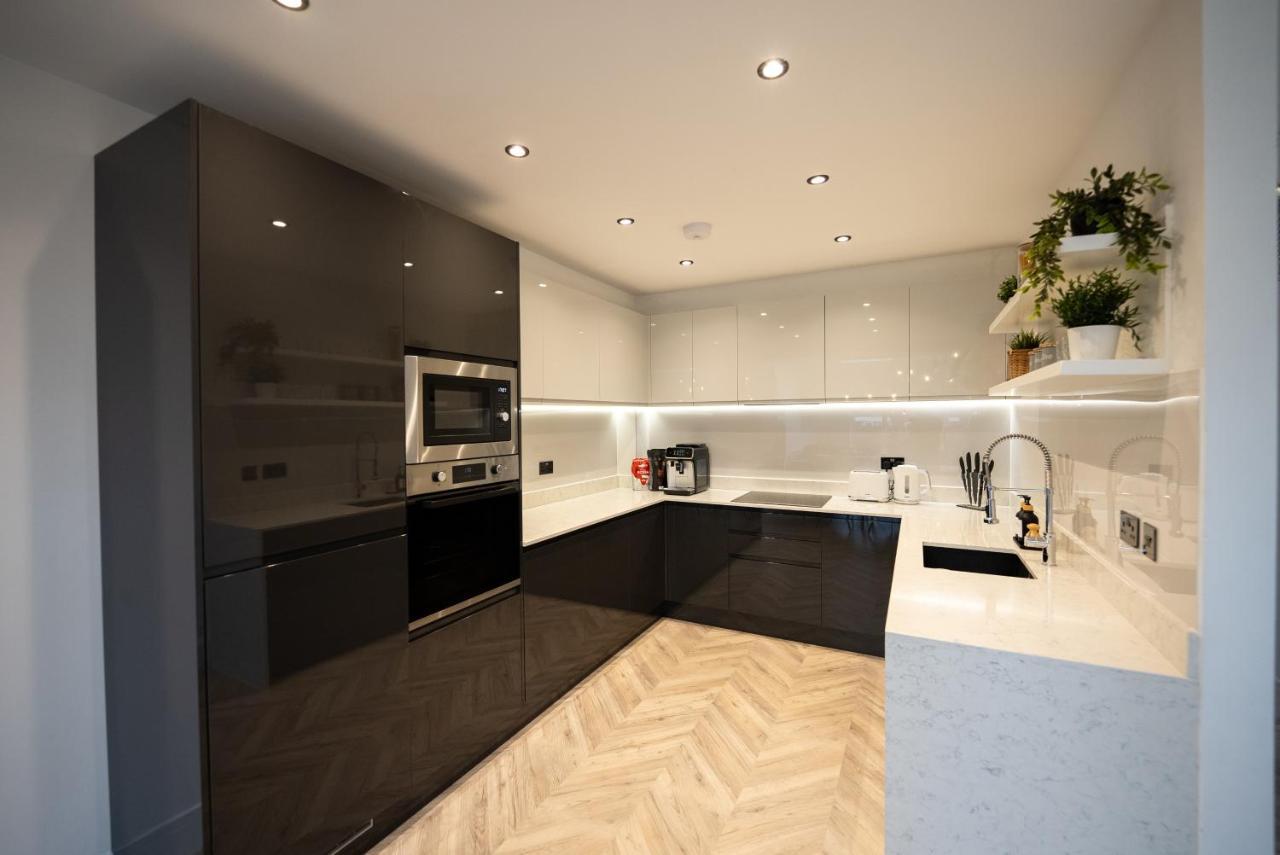 Exquisite 6 Bedroom Luxury Holiday home