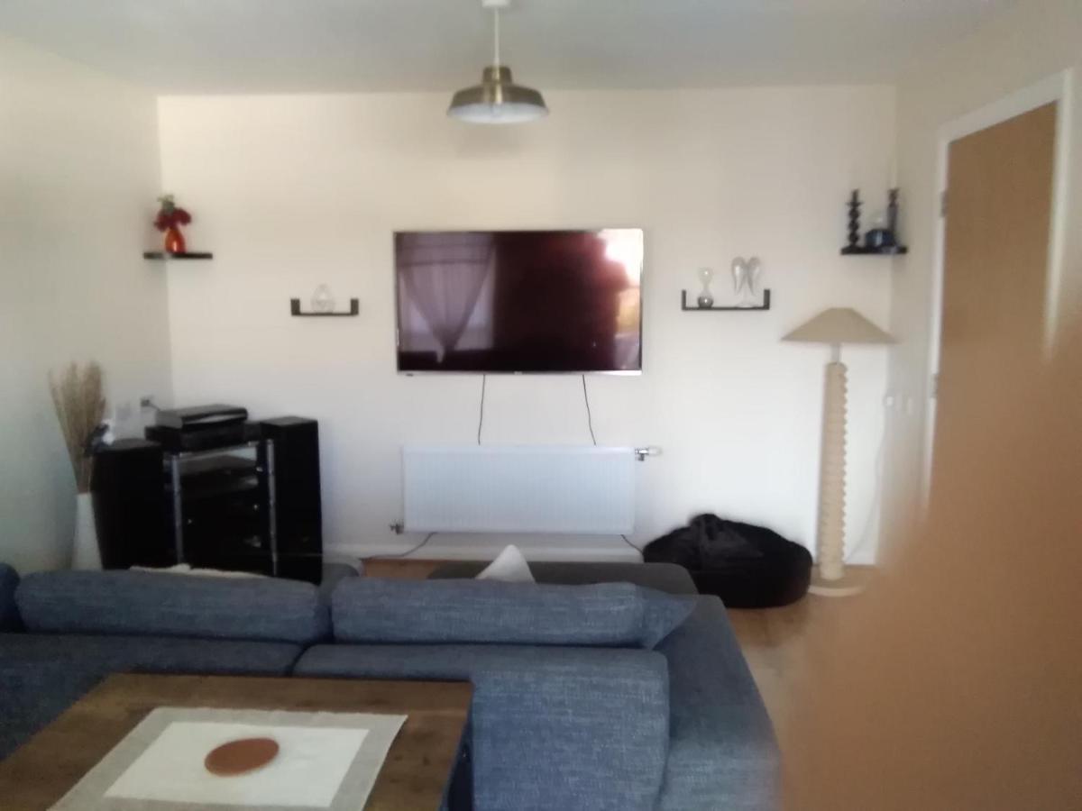 Homestay Savoy Court