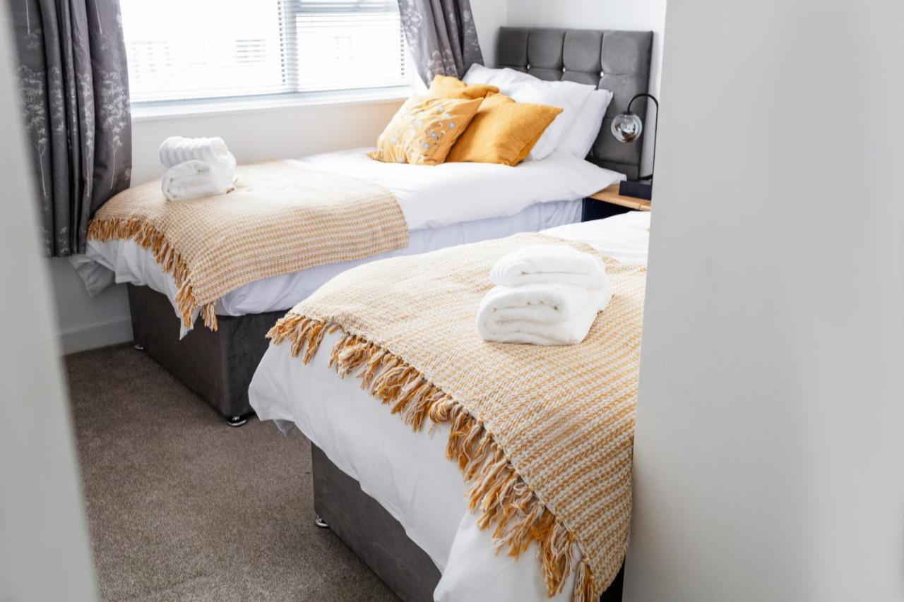 Holiday home Beautifully Fab 3 Bedroom 4 Beds New 8 Guests Stretford Trafford Manchester
