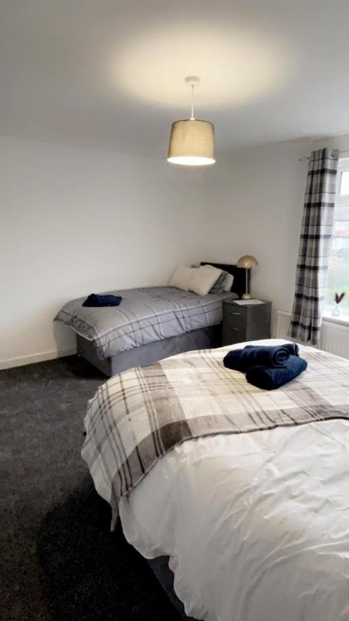 Elegant Ellesmere, Comfortable, Budget, Friendly Guest house Manchester