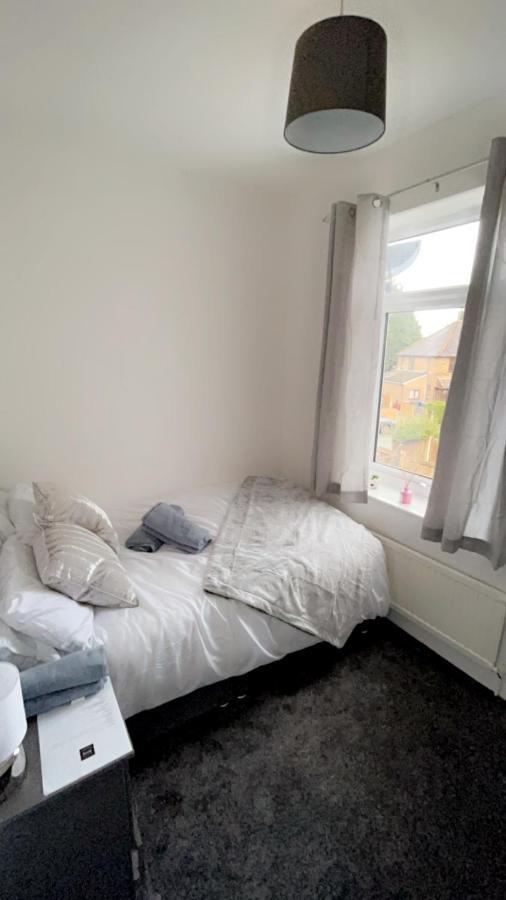 Elegant Ellesmere, Comfortable, Budget, Friendly Guest house