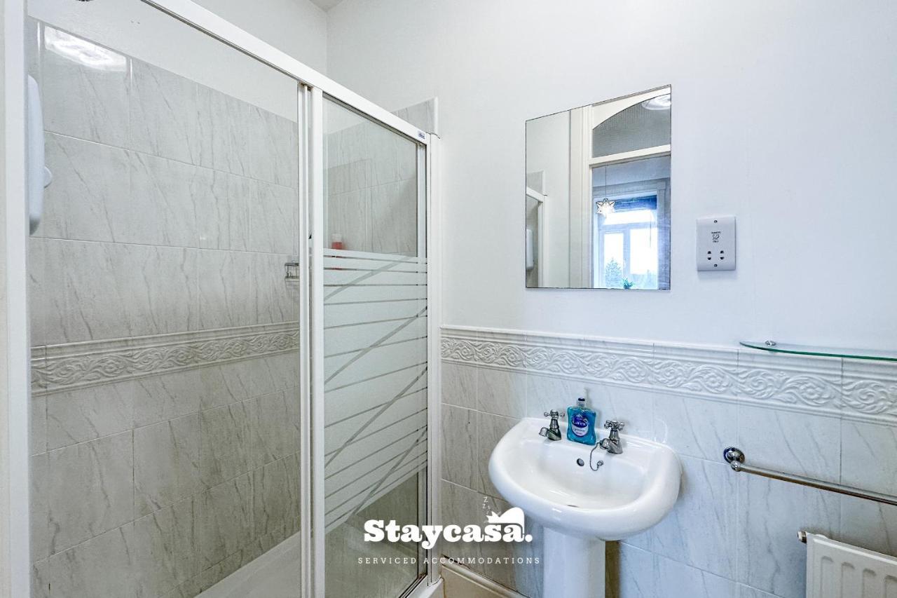 Carlton Co-Living - Private Room Self-Cater Apartment *