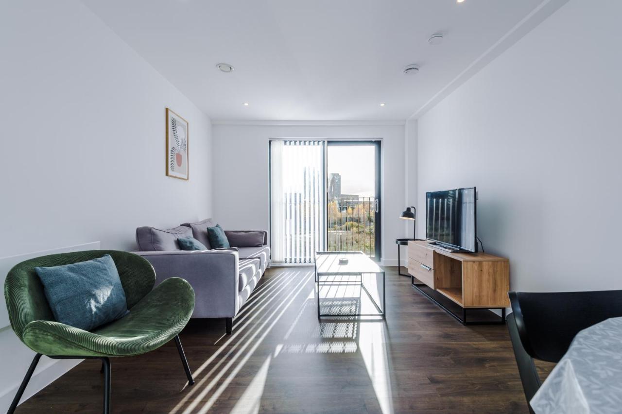Hilltop Serviced - Salford Quays Manchester