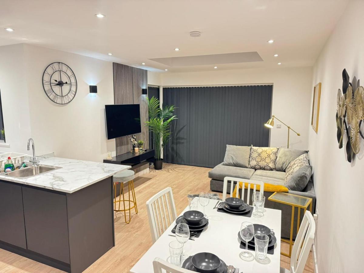 Stylish 4bd - Coop Live - Etihad - Parking - Ev Holiday home *