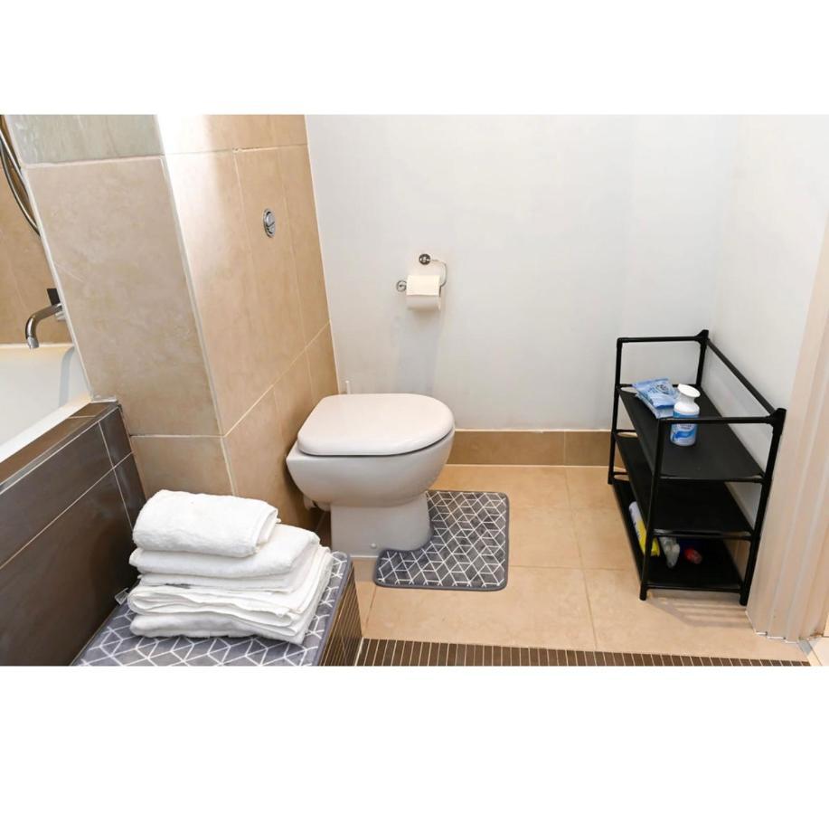 Homestay In A Flat Manchester