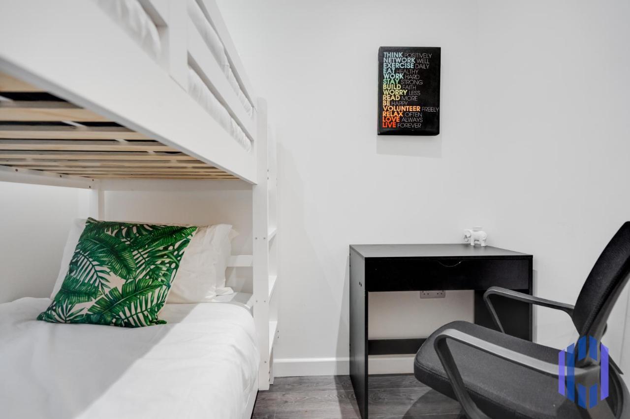 Stylish 4bd - Coop Live - Etihad - Parking - Ev