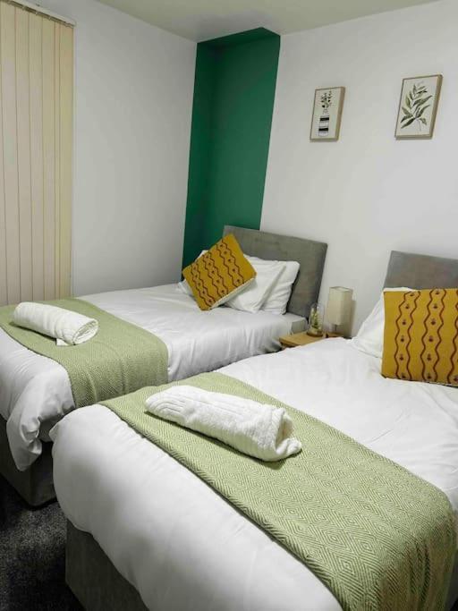 Luxury - Opposite Etihad Stadium N Coop Live W Secure Parking * Manchester